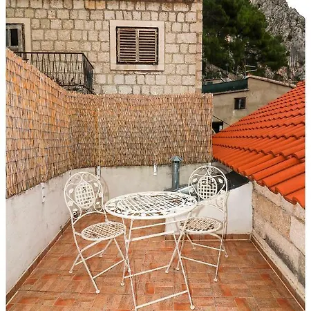 Mirabella * Omis
