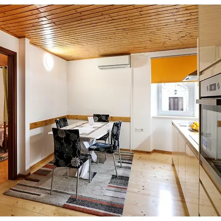 Mirabella Appartement Omiš
